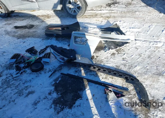 WAUB8GFF6J1087045: 44320320