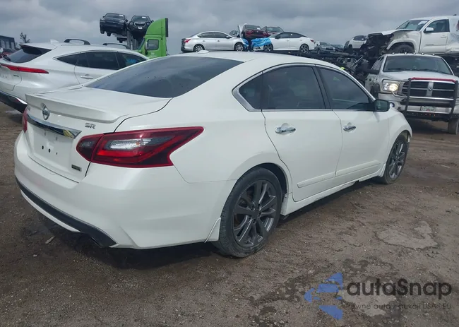 1N4AL3AP8JC292205: 44320327