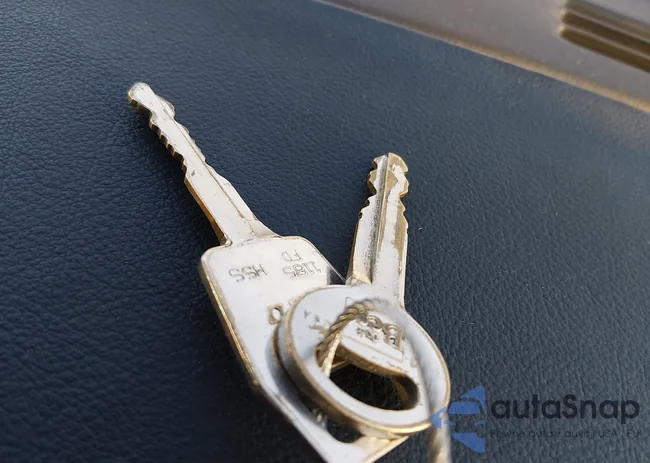 1LNCM81W0MY693285: 44320332