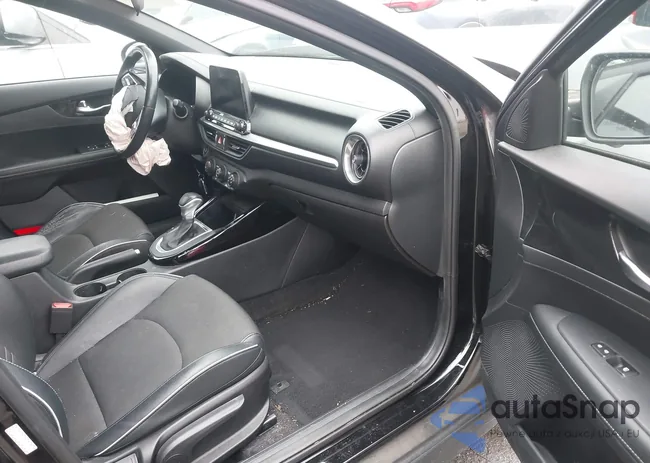 3KPF34AD7ME321329: 44320341