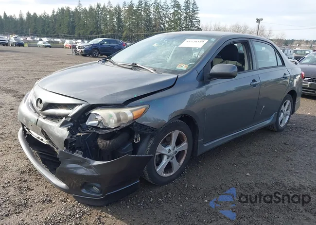 2T1BU4EE5DC096812: 44320389