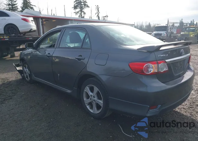 2T1BU4EE5DC096812: 44320389