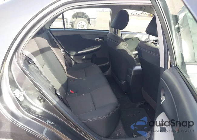 2T1BU4EE5DC096812: 44320389