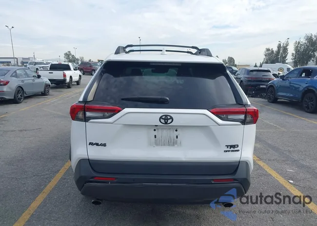 2T3J1RFV8LC082294: 44320400