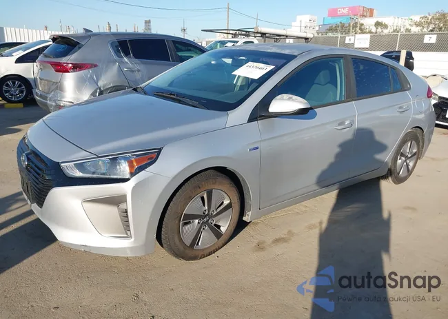 KMHC65LC9JU065305: 44320403