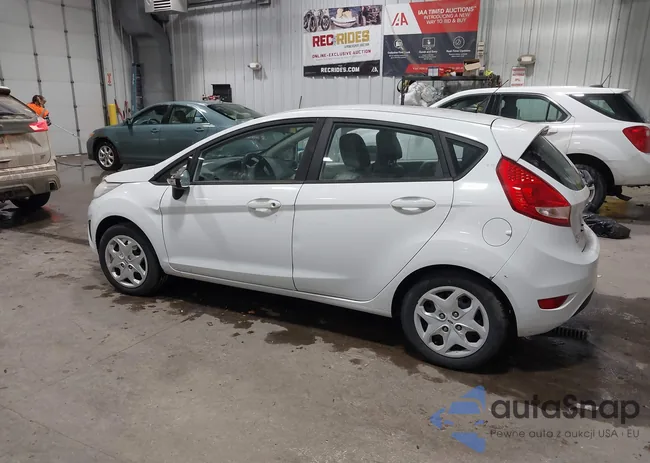 3FADP4TJ1DM215582: 44320463