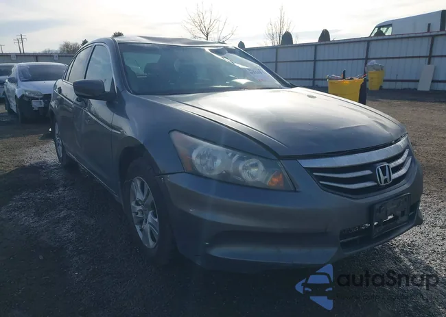 1HGCP2F45BA017745: 44320492