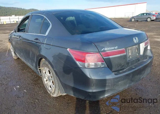 1HGCP2F45BA017745: 44320492