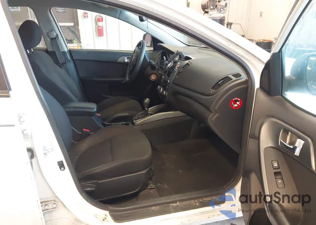 KNAFU4A28D5708699: 44320521