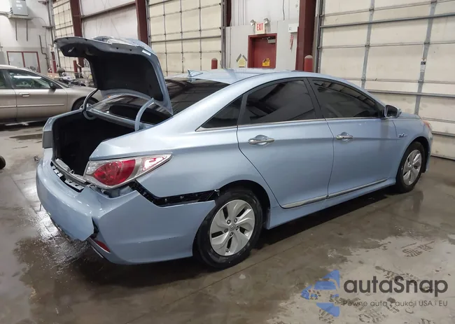 KMHEC4A4XDA083373: 44320541