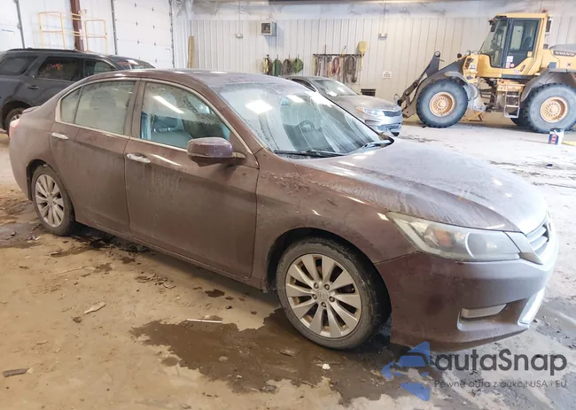 1HGCR2F86DA056764: 44320584