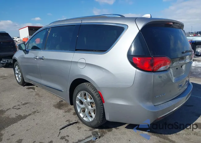 2C4RC1GG0JR143075: 44319600