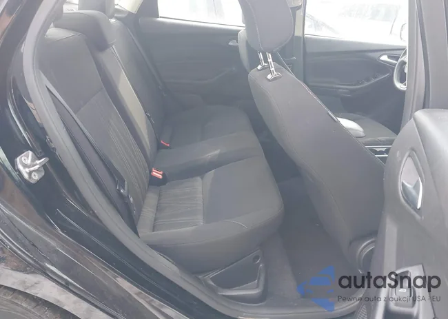 1FADP3F20JL267619: 44319693