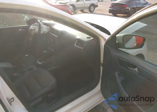 3VWDX7AJ0BM353686: 44319696