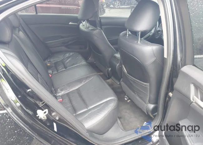 1HGCP2F65CA191978: 44319721