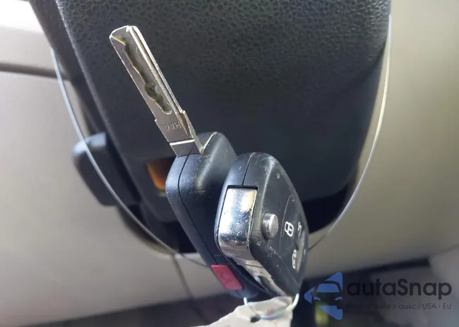 1VWCM7A3XFC034454: 44319732