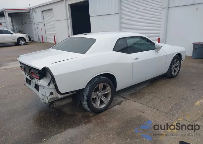 2C3CDZAG0GH209721: 44319782