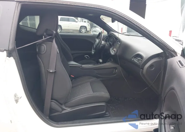 2C3CDZAG0GH209721: 44319782