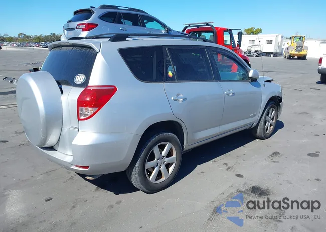 JTMBD31V276050818: 44319784