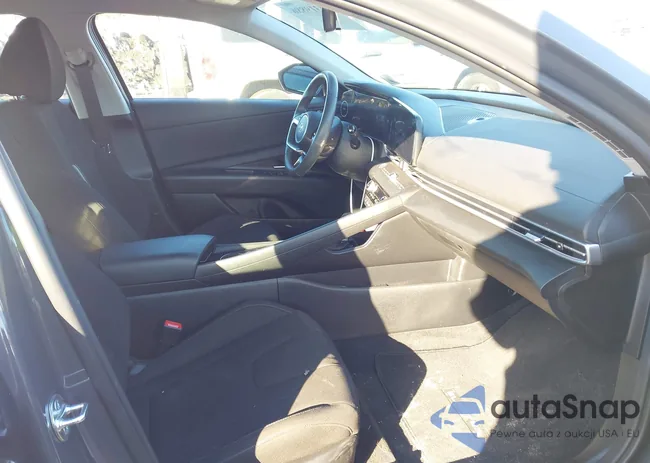 KMHLS4DG1RU831174: 44319886