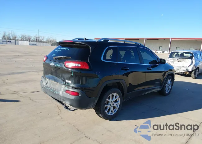 1C4PJLCB0GW230672: 44319912