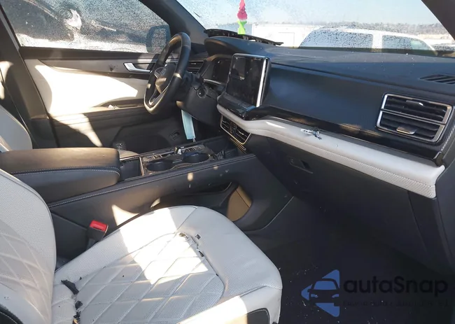 1V2FE2CA9SC206154: 44319938