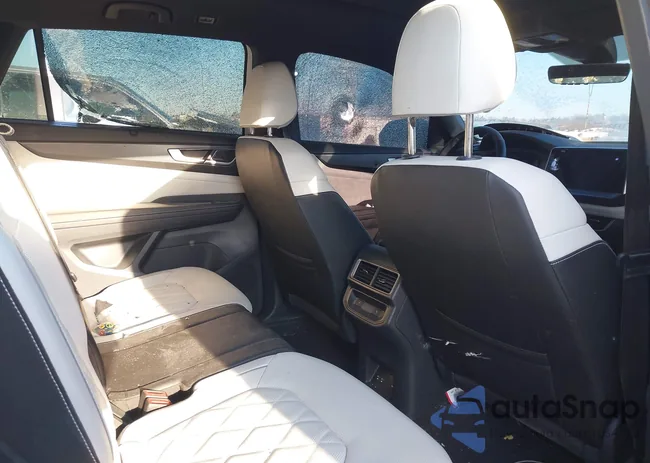 1V2FE2CA9SC206154: 44319938