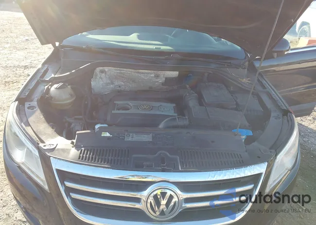 WVGAV7AX1AW532684: 44319945