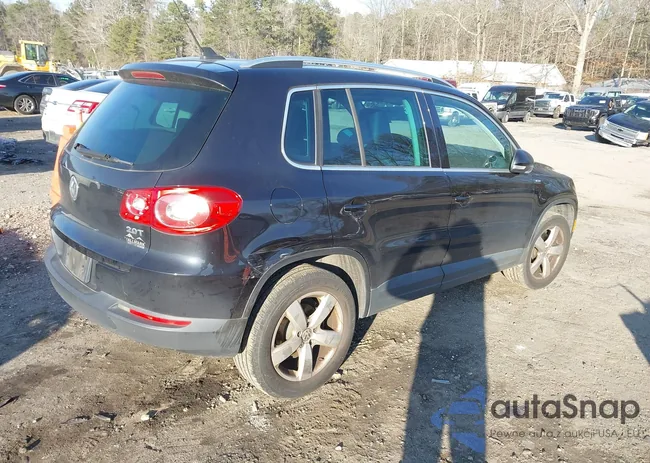 WVGAV7AX1AW532684: 44319945