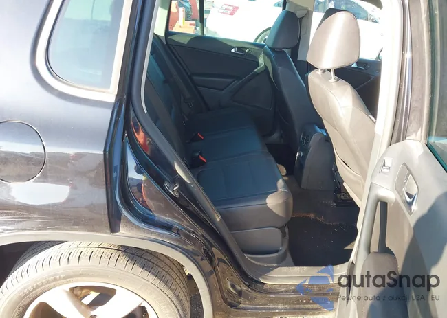 WVGAV7AX1AW532684: 44319945