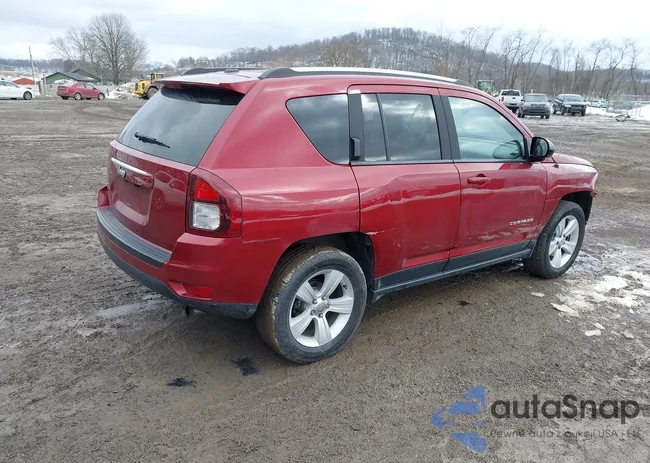 1C4NJDBB4GD756426: 44319951