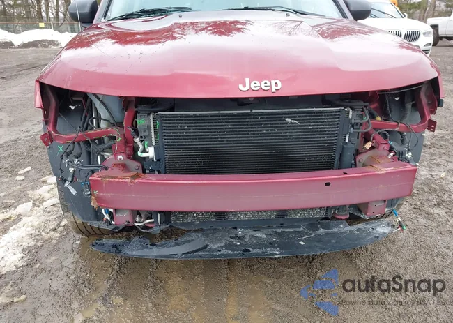 1C4NJDBB4GD756426: 44319951