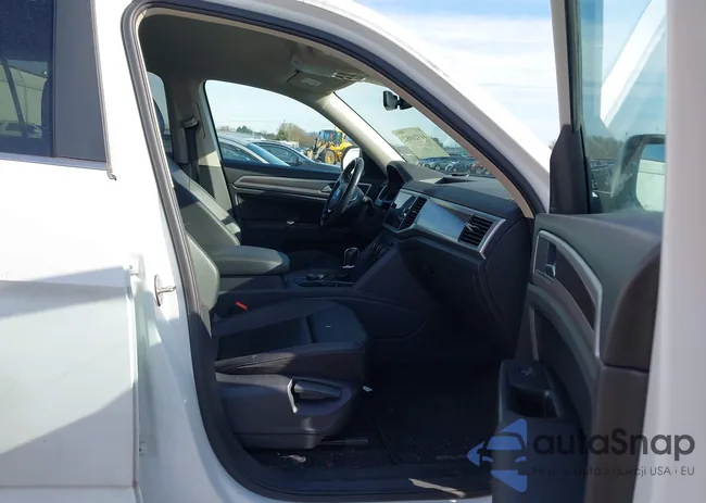 1V2UR2CA0KC557742: 44321082