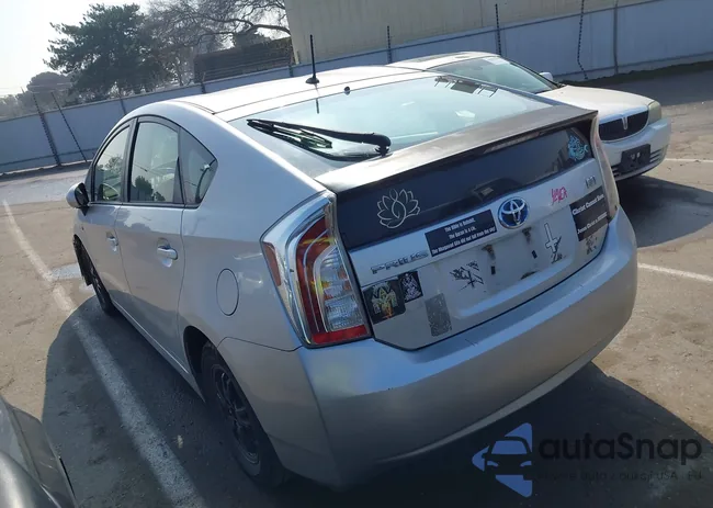 JTDKN3DU6E0385757: 44321093