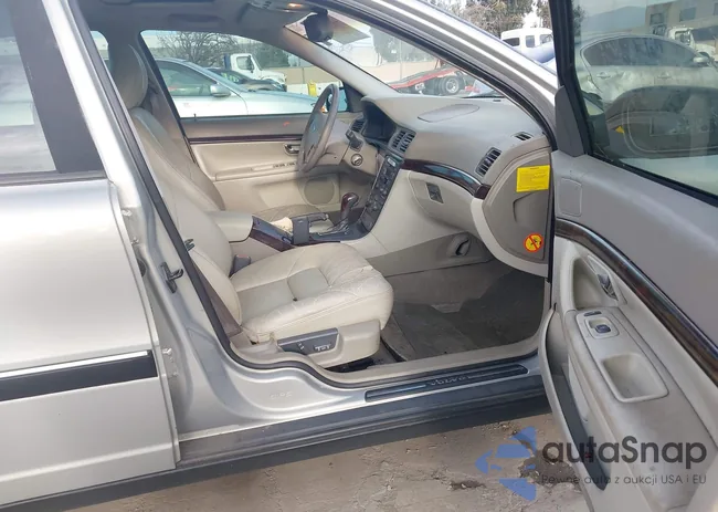 YV1TS94DXY1129517: 44321129