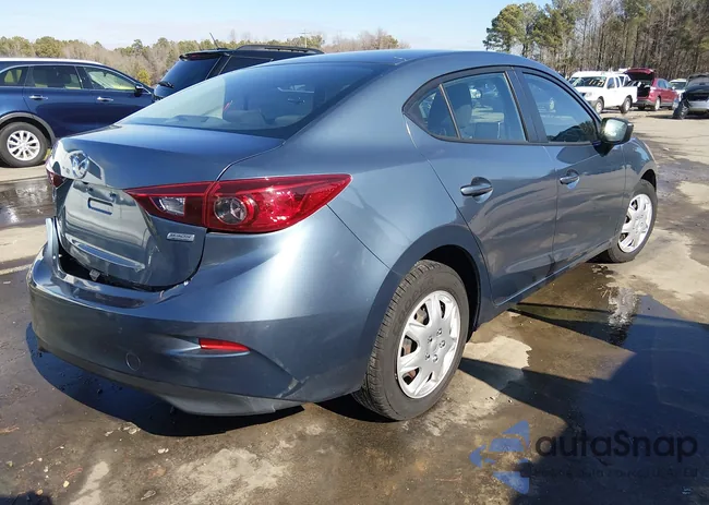 3MZBM1T70GM325568: 44321177