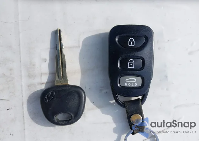 KMHDU46DX9U808137: 44321339