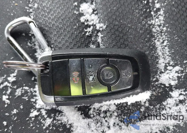 3FA6P0LU2HR325108: 44321472