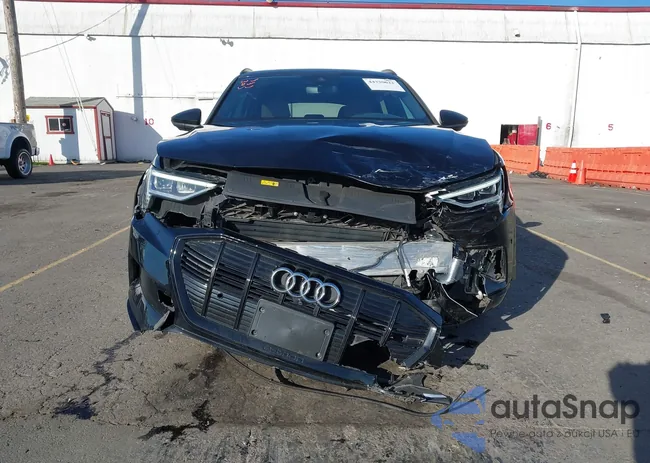 WA1AAAGE1NB005657: 44320622