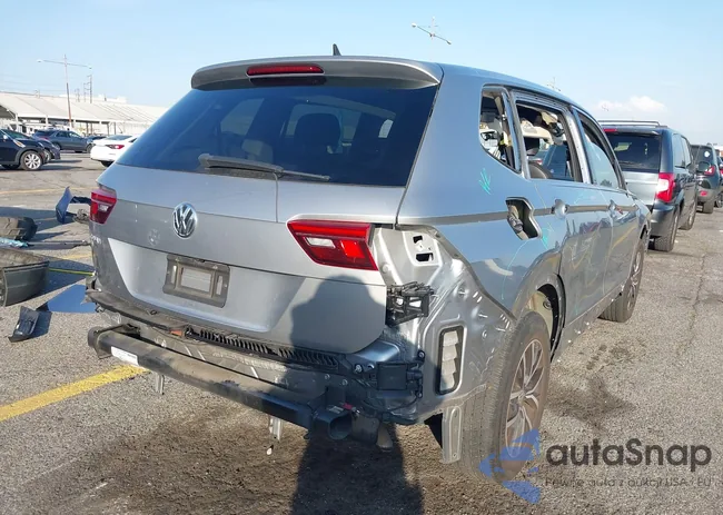 3VV3B7AX5MM067886: 44320677