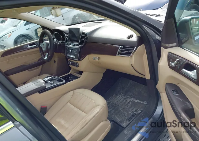 4JGDA5JB8JB156199: 44320685