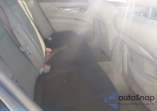 JN1BY1APXBM324770: 44320805