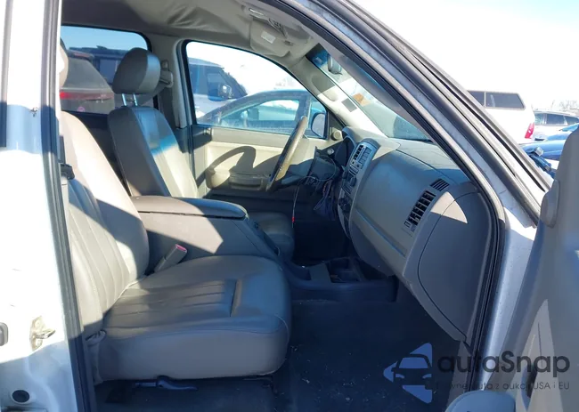 1D7HW48N66S584531: 44320823