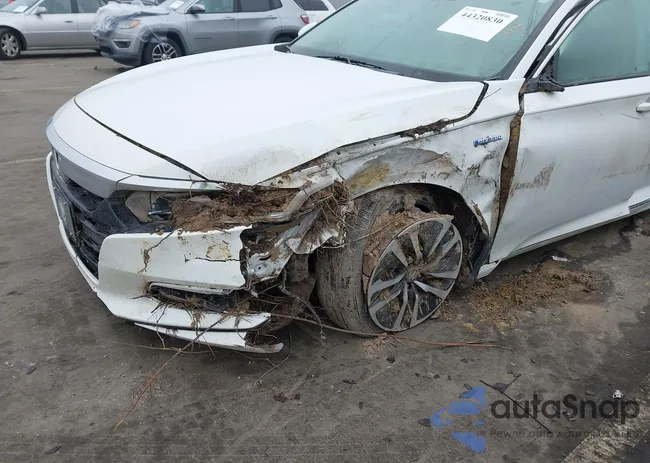 1HGCV3F54KA005509: 44320830