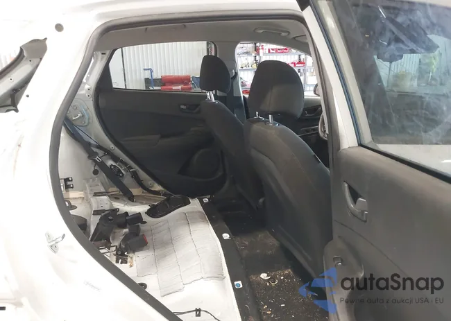 KM8K6CAB0NU874742: 44320835