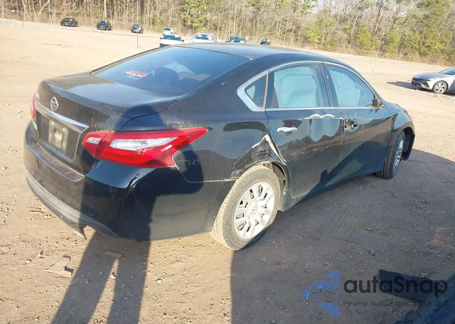 1N4AL3AP8GC138831: 44320898