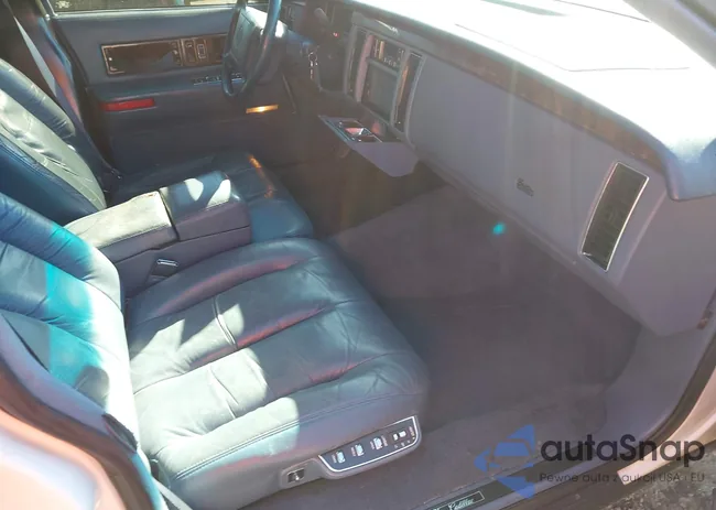 1G6DW52P6RR711107: 44320923