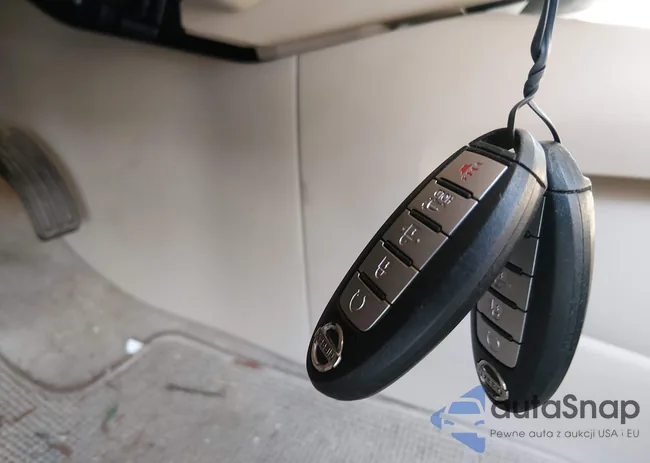 5N1AR2MN9DC668987: 44322085