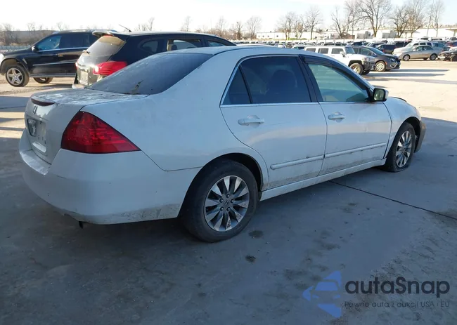 3HGCM56496G711548: 44322141