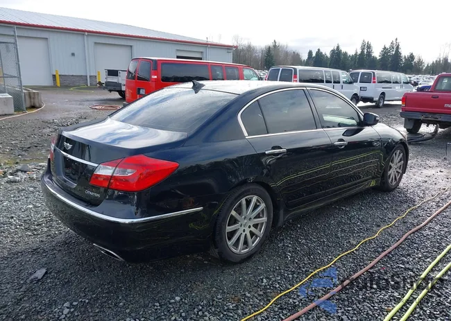 KMHGC4DD8CU208243: 44322203